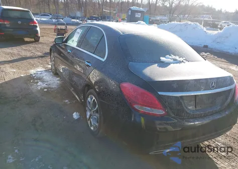 2016 Mercedes-Benz C 300 Sport 4Matic из США, поврежденный, VIN 55SWF4KB4GU176266